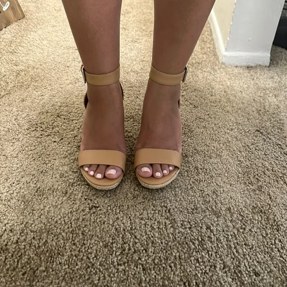 A New Day platforms - Picture 3 of 13